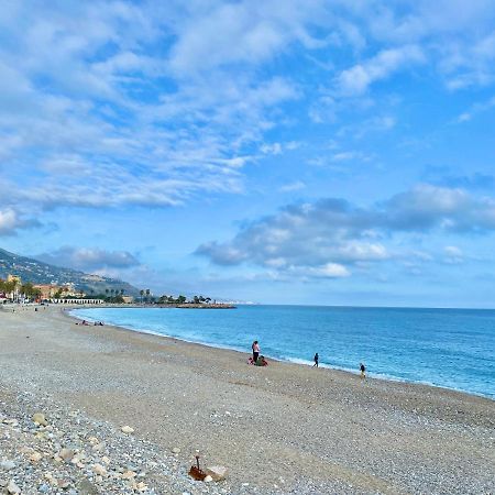 Bioves En Duplex-Climatisation-Centre Ville-Plage Menton Exterior foto